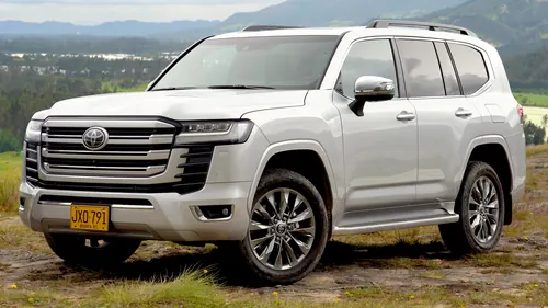 Toyota Land Cruiser 76